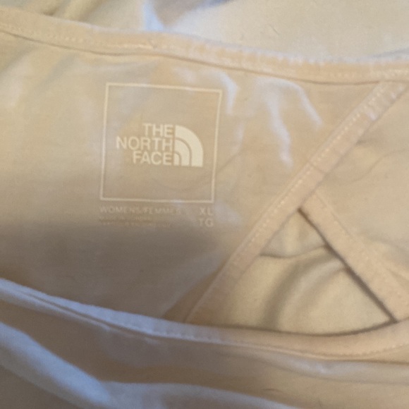 Open back The North Face top - Picture 3 of 4